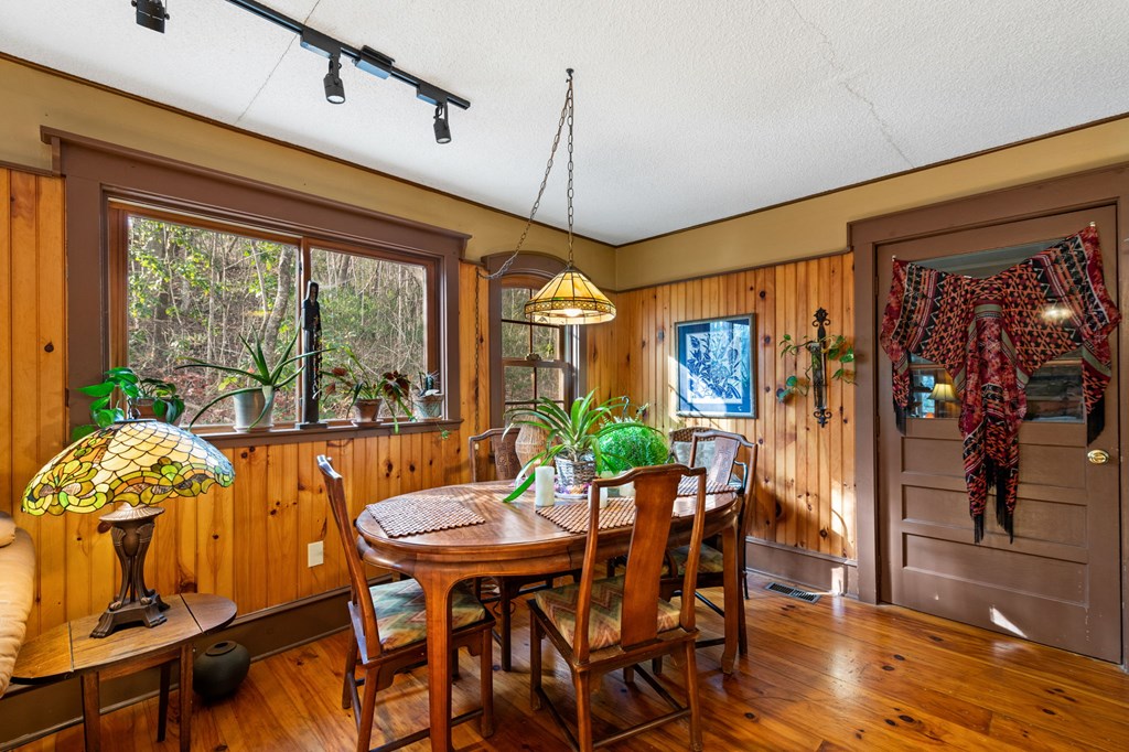 420484 Blue Ridge Residential