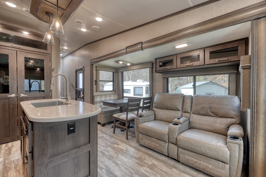 420496 Blairsville Residential