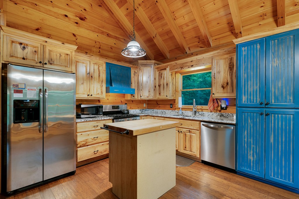 420541 Ellijay Residential