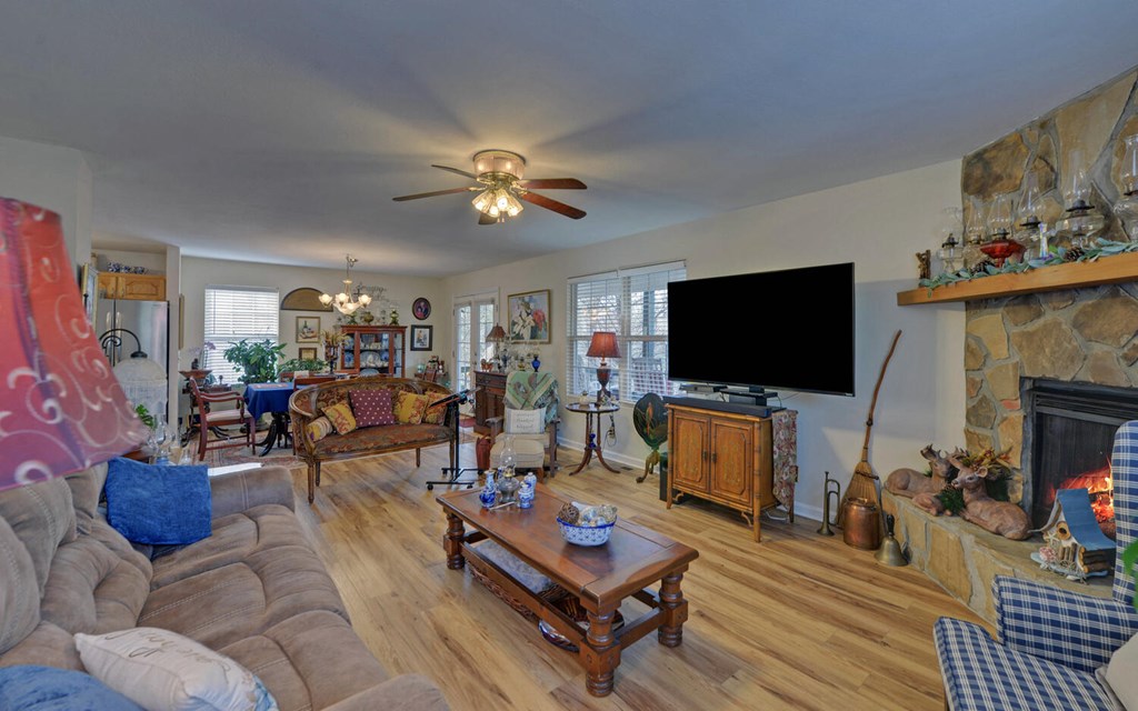 420546 Hiawassee Residential