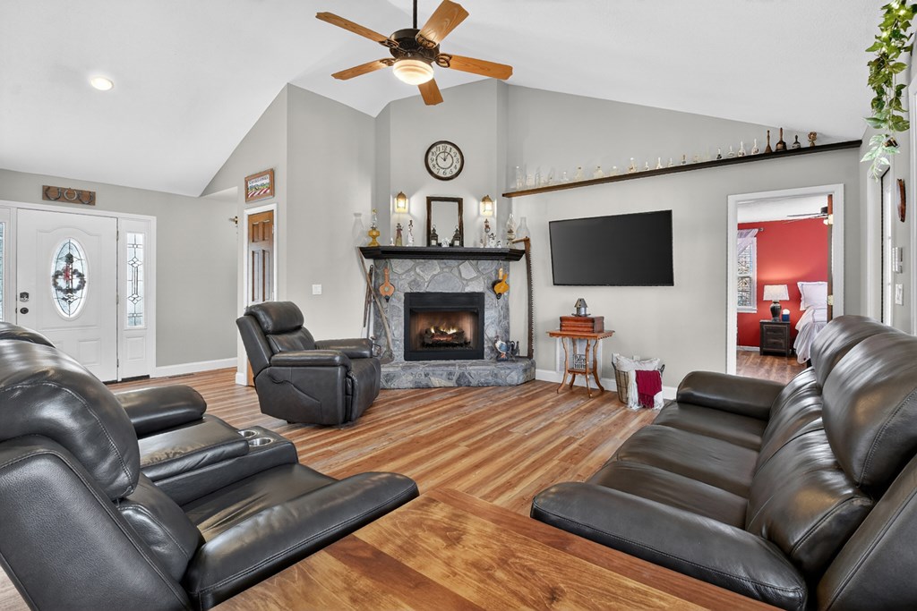 420548 Blairsville Residential