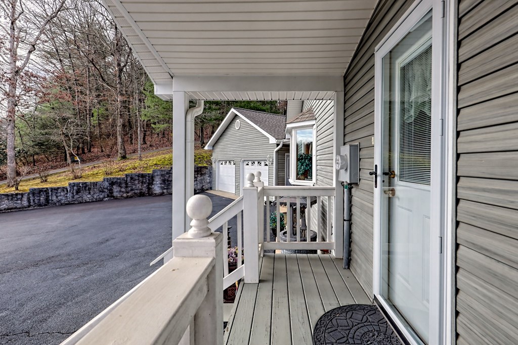 420559 Young Harris Residential