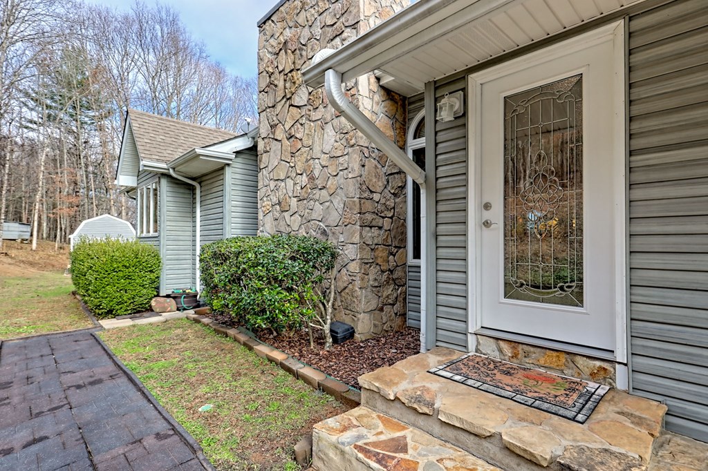 420559 Young Harris Residential