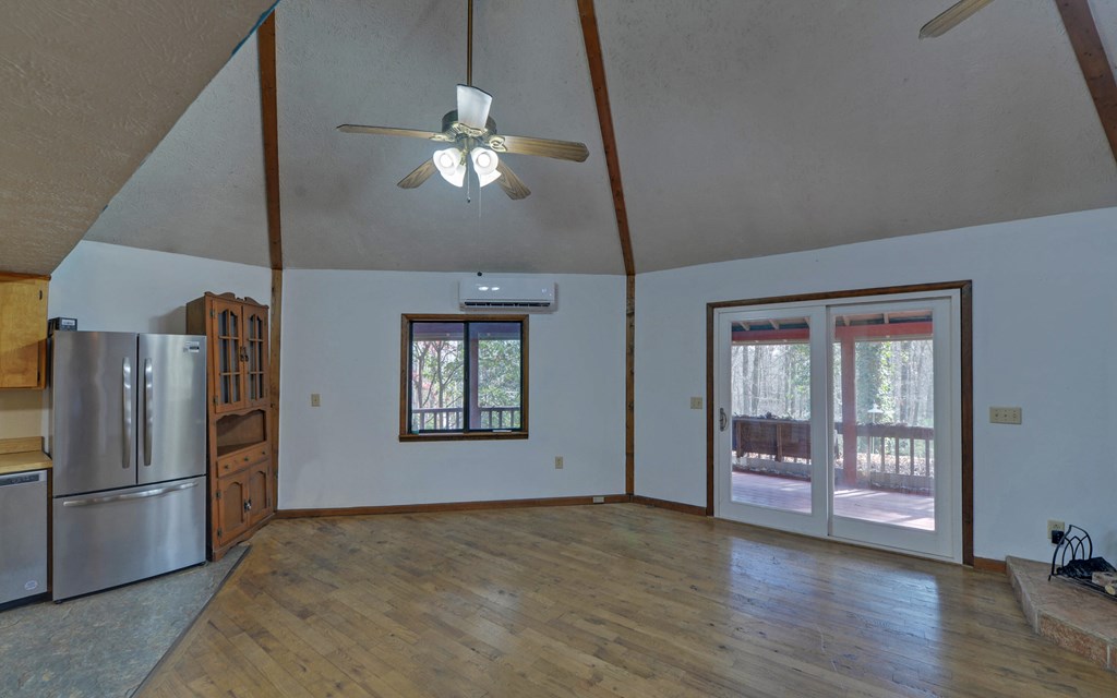 420560 Blue Ridge Residential