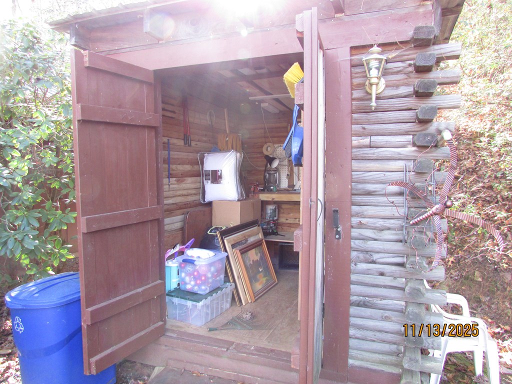 420561 Hayesville Residential