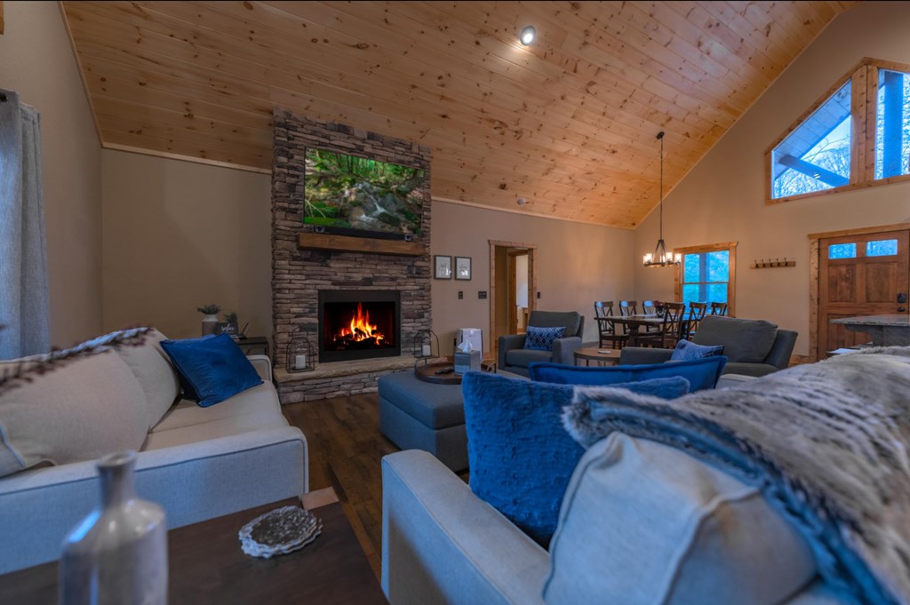 420566 Ellijay Residential