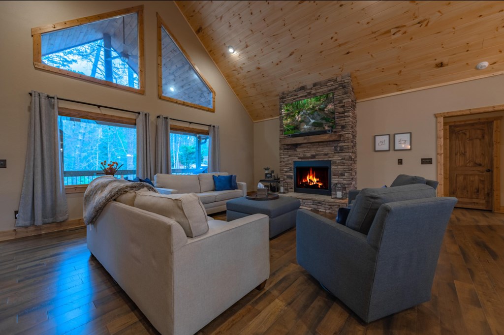 420566 Ellijay Residential