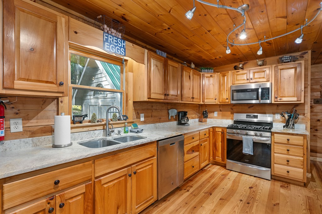 420575 Ellijay Residential