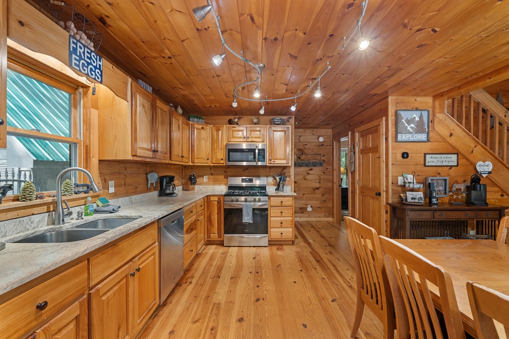 420575 Ellijay Residential