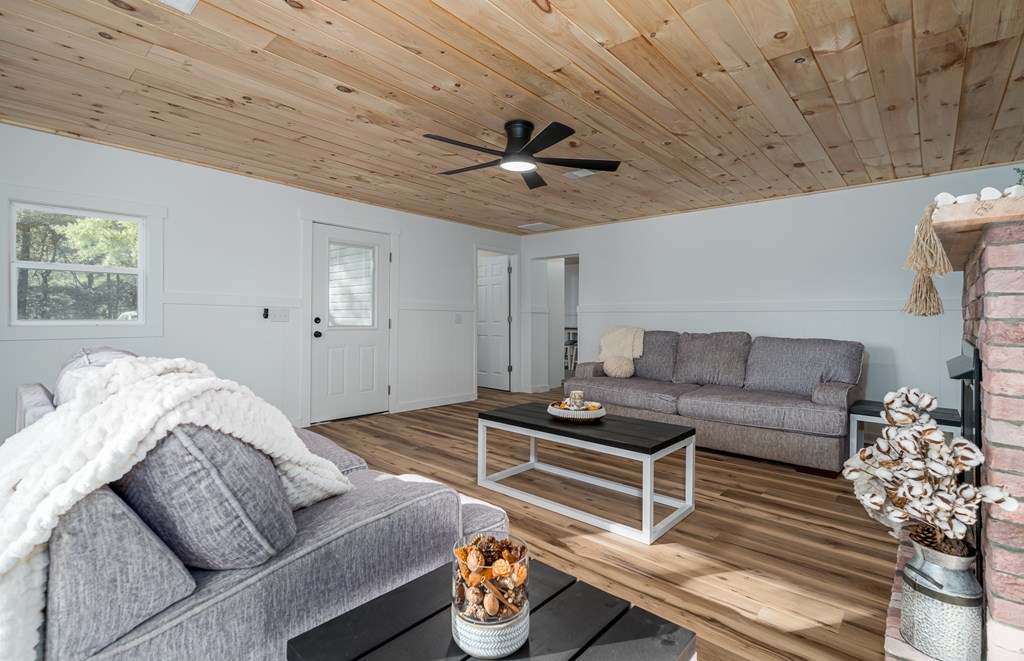 420576 Jasper Residential