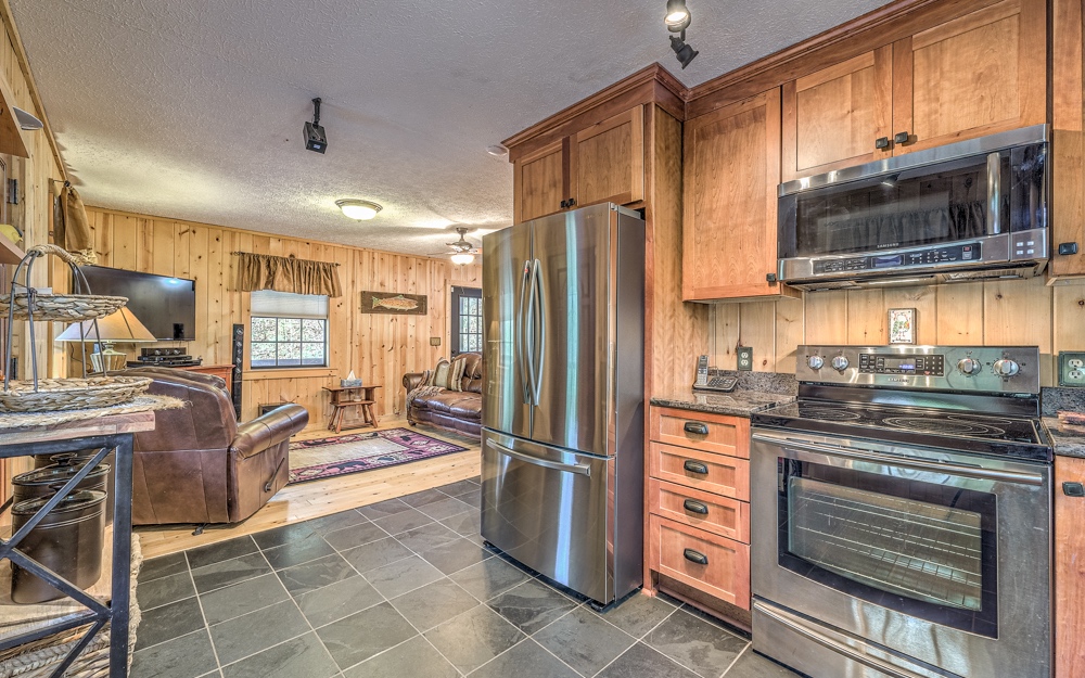 420579 Suches Residential