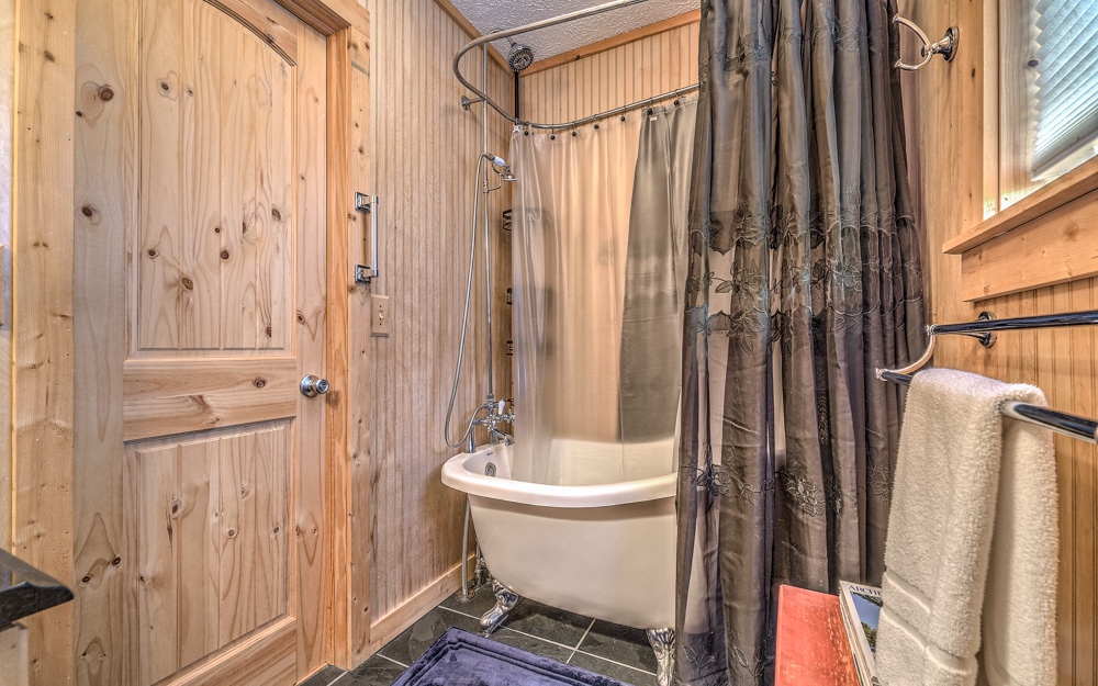 420579 Suches Residential