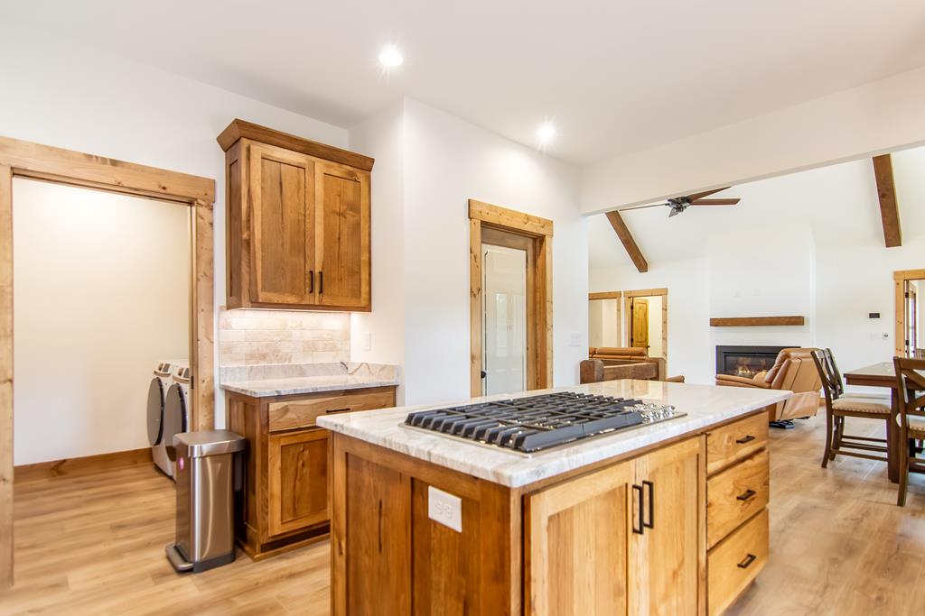 420585 Talking Rock Residential