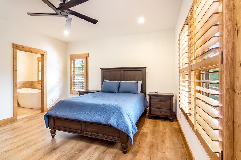 420585 Talking Rock Residential