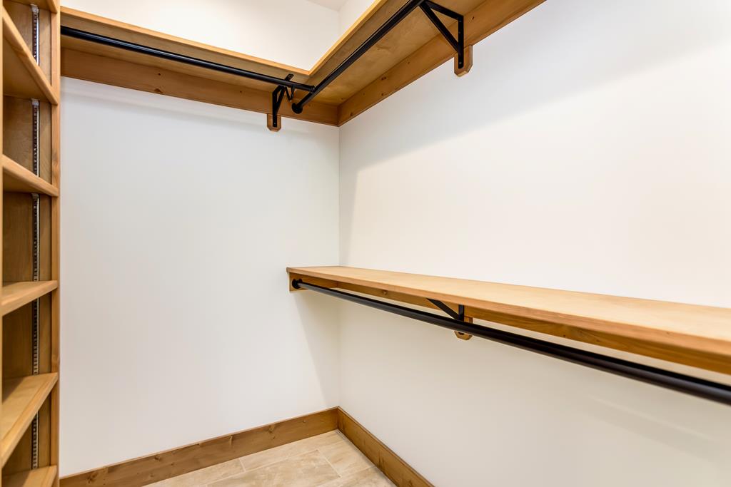 420585 Talking Rock Residential