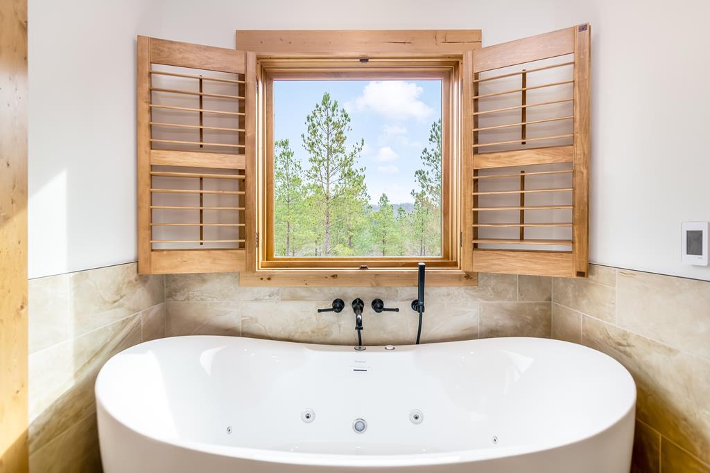 420585 Talking Rock Residential