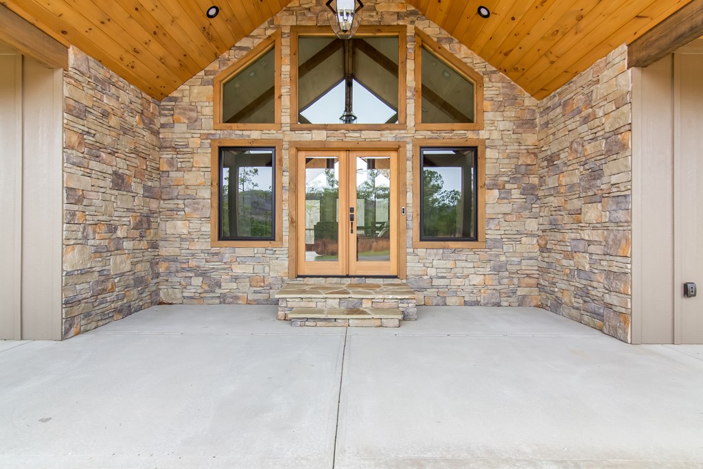 420585 Talking Rock Residential