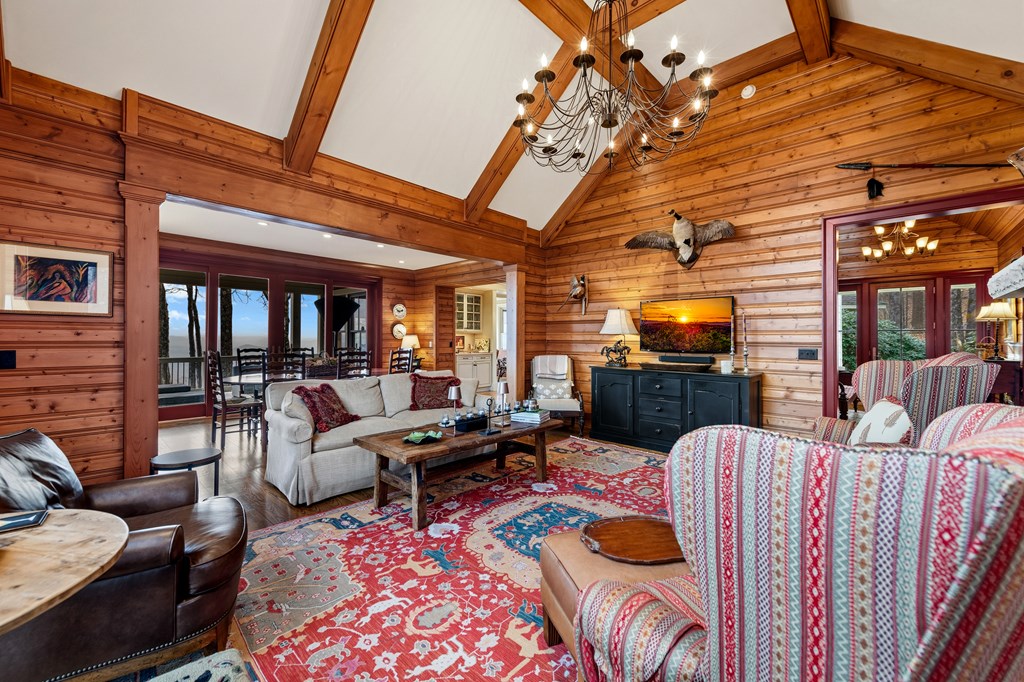 420590 Murphy Residential