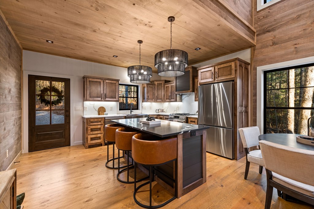 420592 Blue Ridge Residential