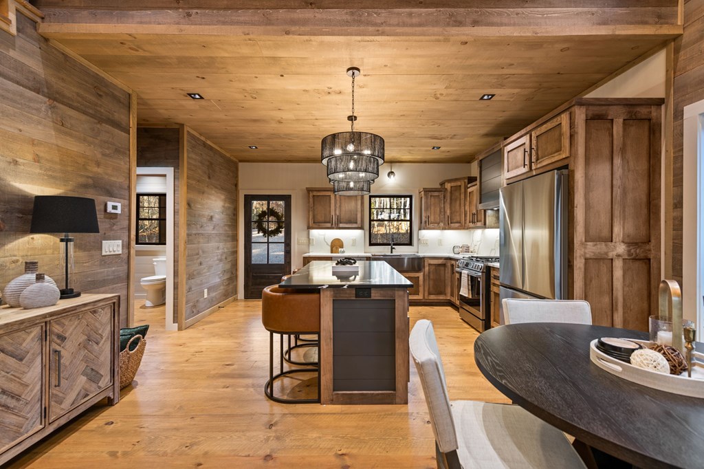 420592 Blue Ridge Residential