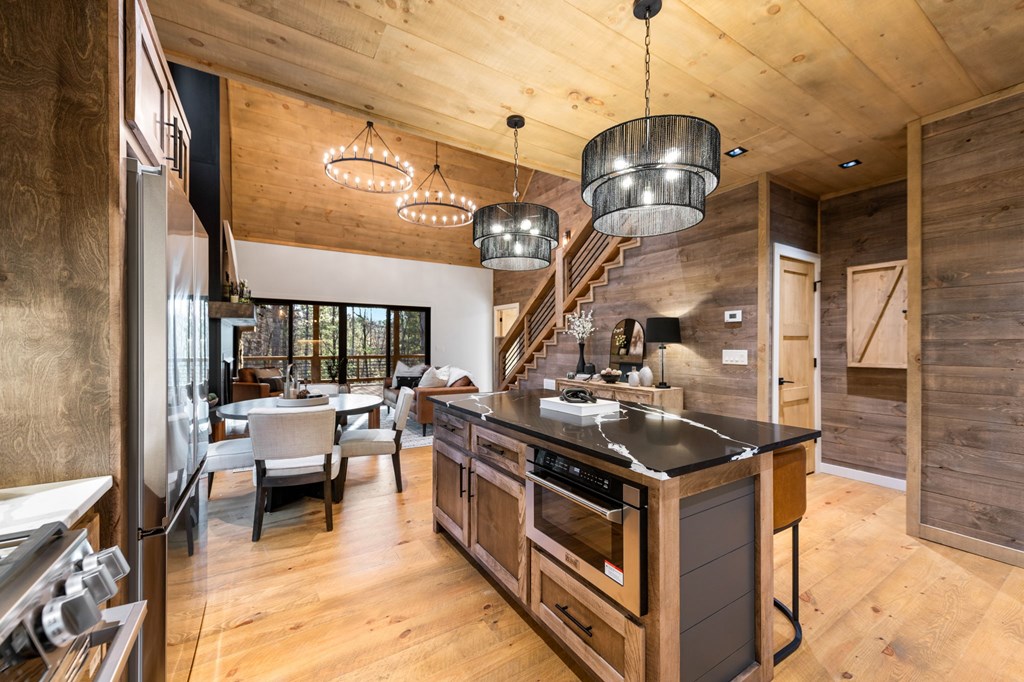 420592 Blue Ridge Residential