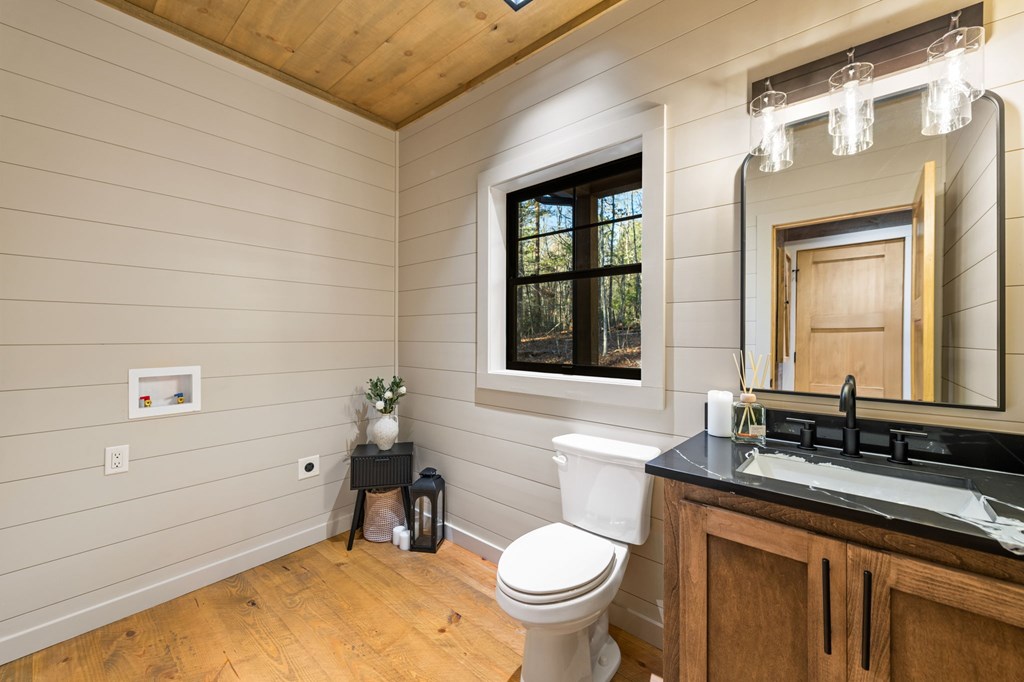 420592 Blue Ridge Residential