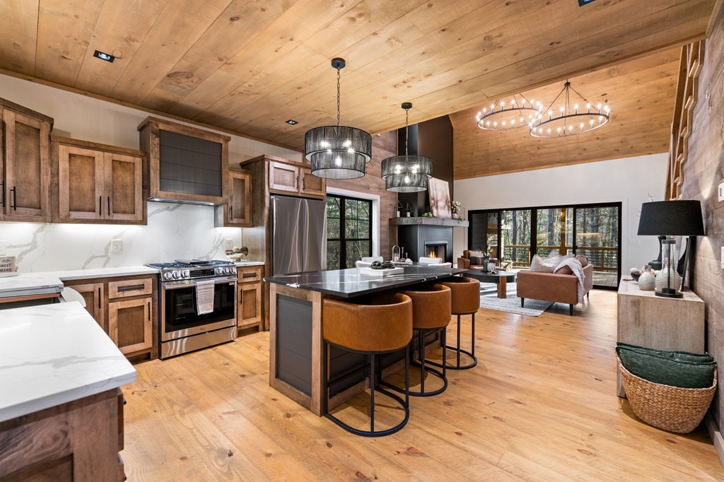 420592 Blue Ridge Residential