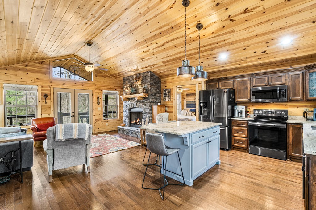 420594 Murphy Residential