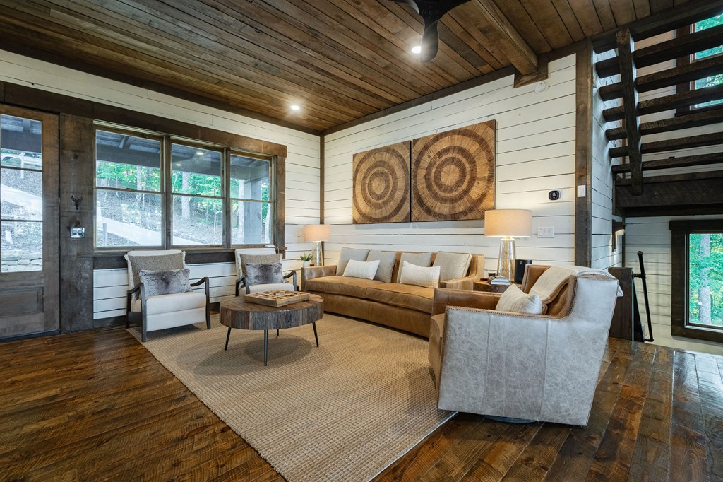 420600 Morganton Residential