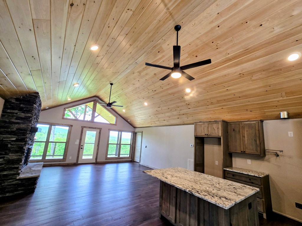 420616 Blairsville Residential