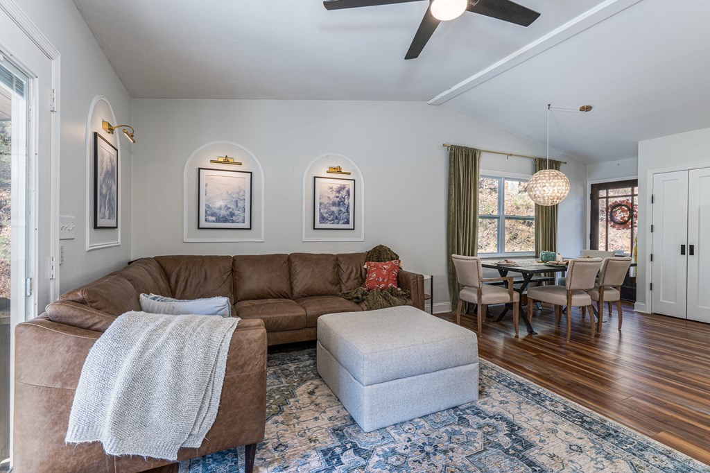 420636 Murphy Residential