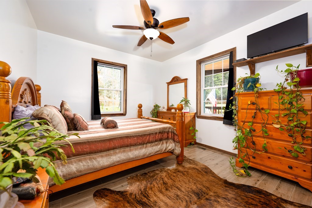 420648 Topton Residential