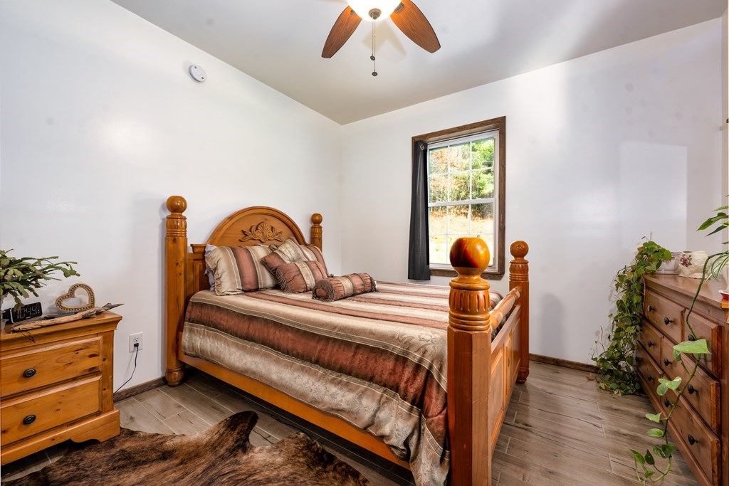 420648 Topton Residential