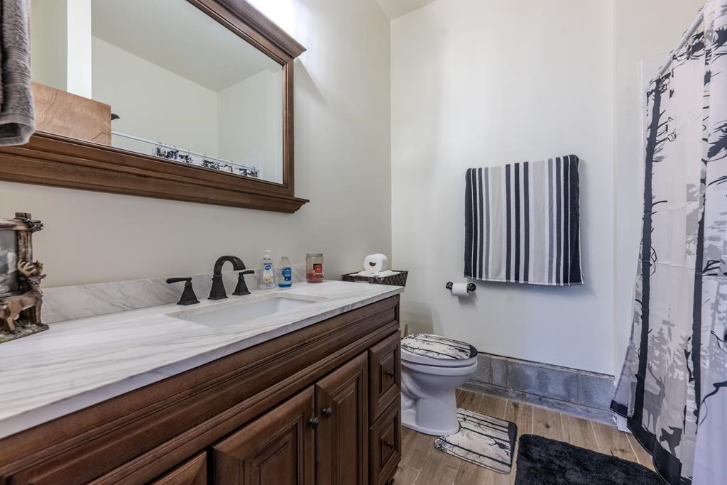 420648 Topton Residential