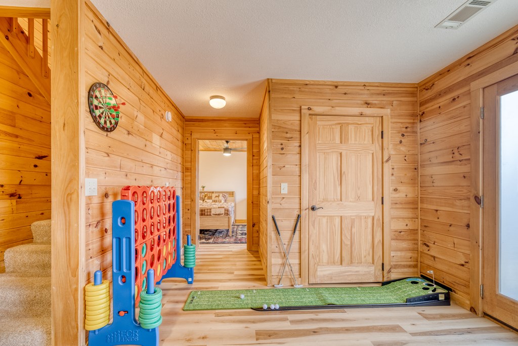 420660 Blue Ridge Residential