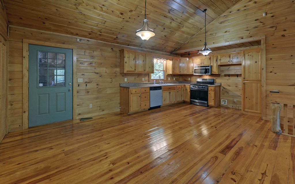 420668 Blue Ridge Residential