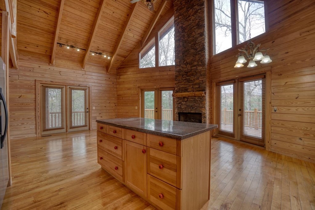 420672 Morganton Residential