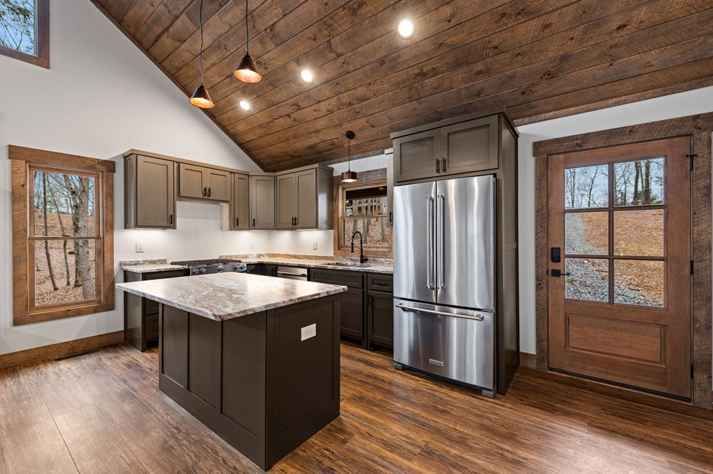 420673 Blue Ridge Residential