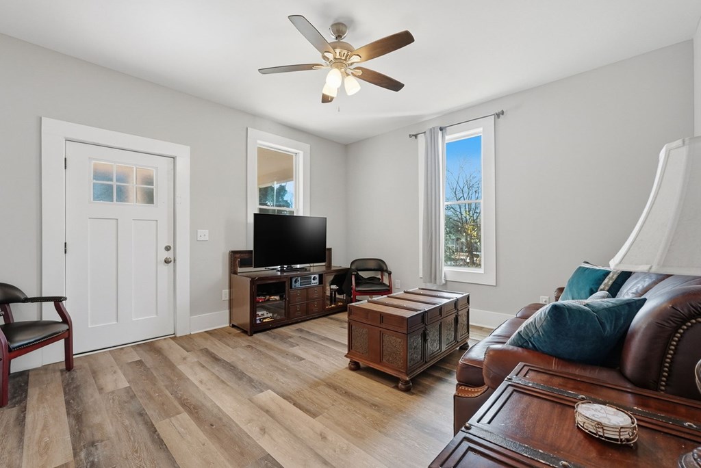 420681 Rome Residential