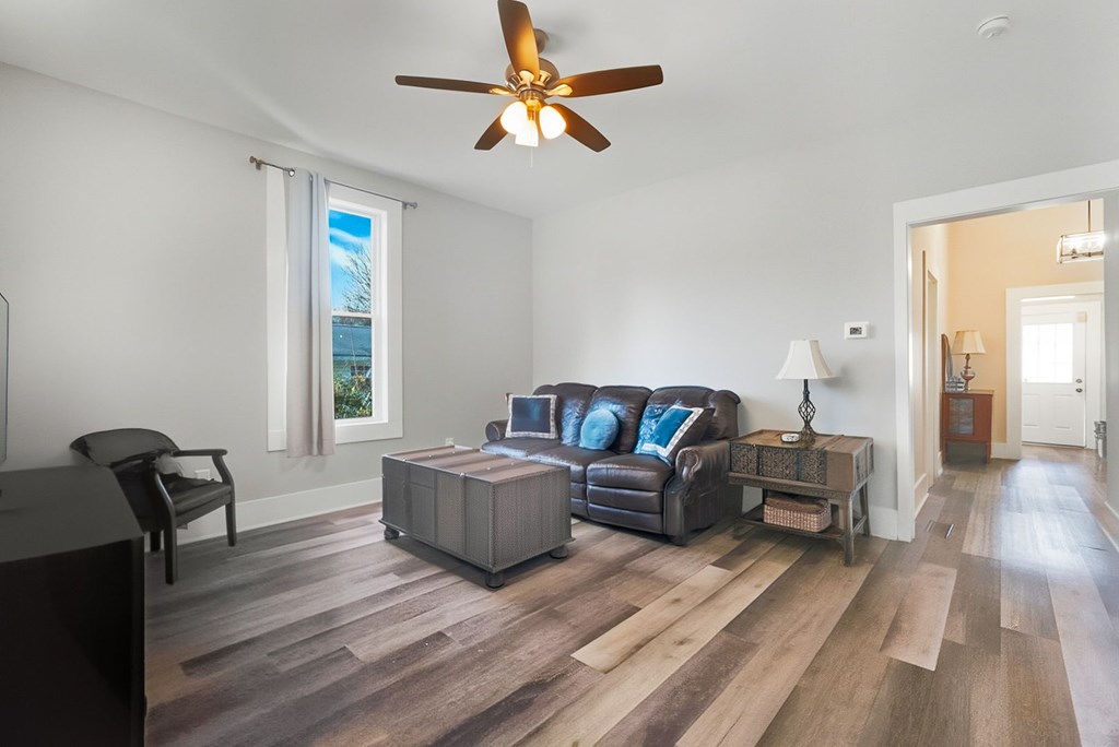 420681 Rome Residential