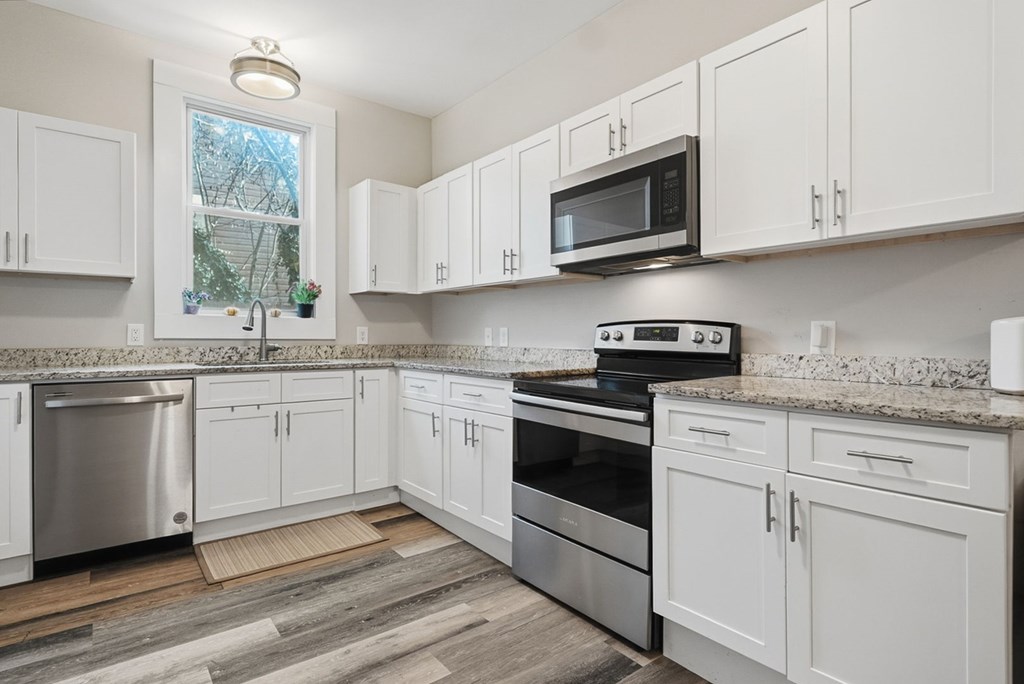 420681 Rome Residential