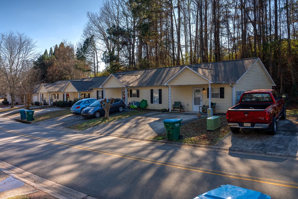 420688 Jasper Residential