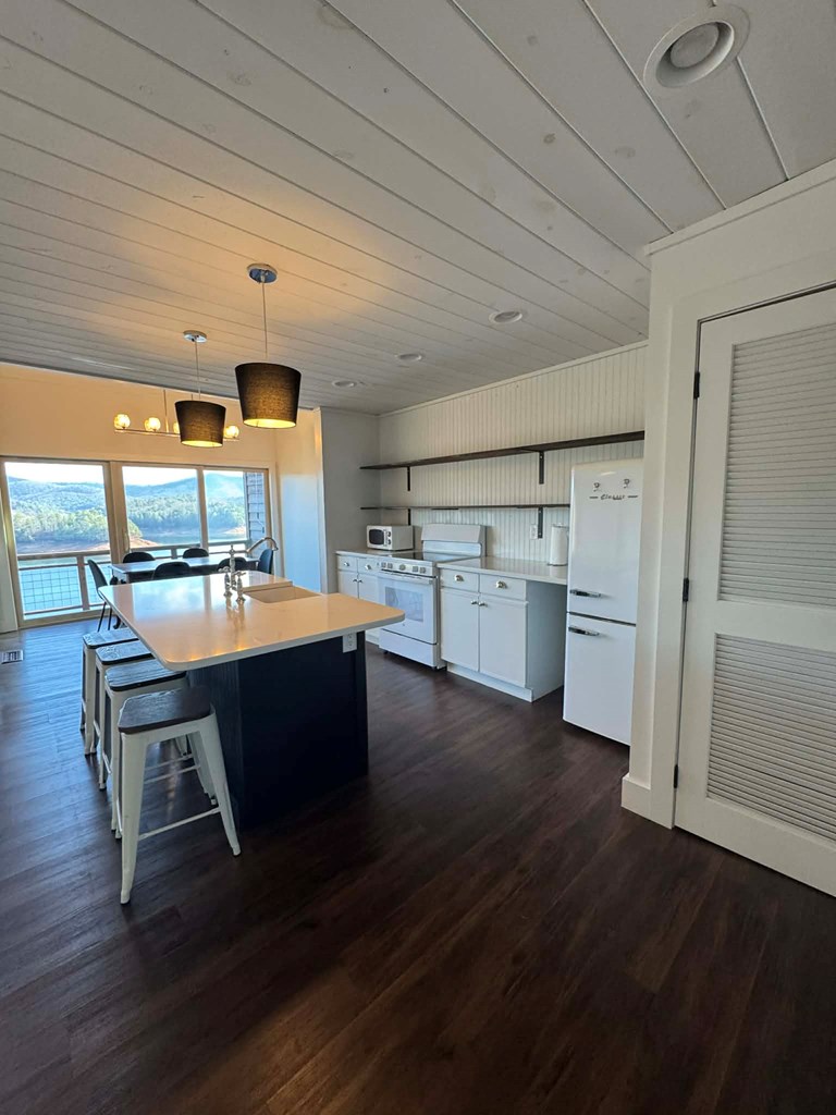 420704 Murphy Residential