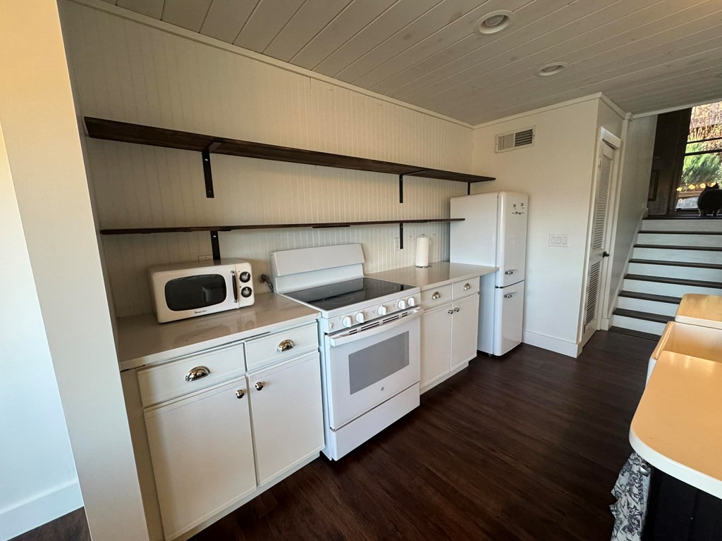 420704 Murphy Residential