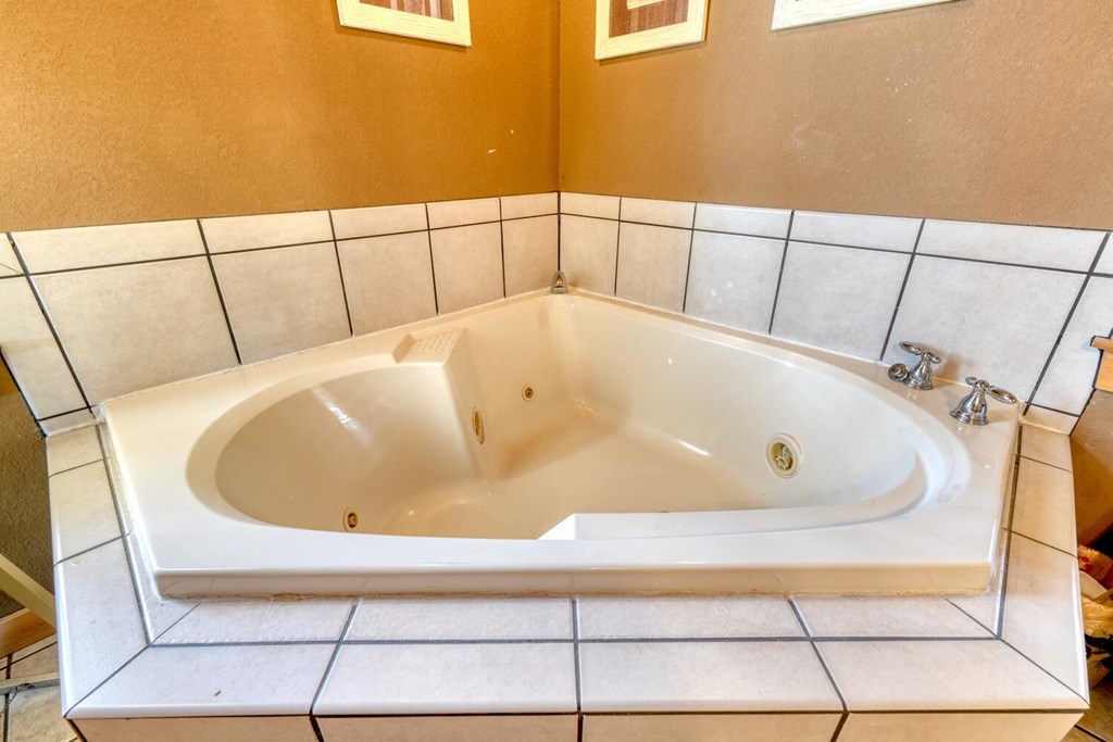 420707 Young Harris Residential