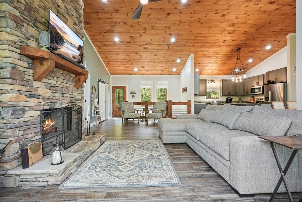 420714 Ellijay Residential