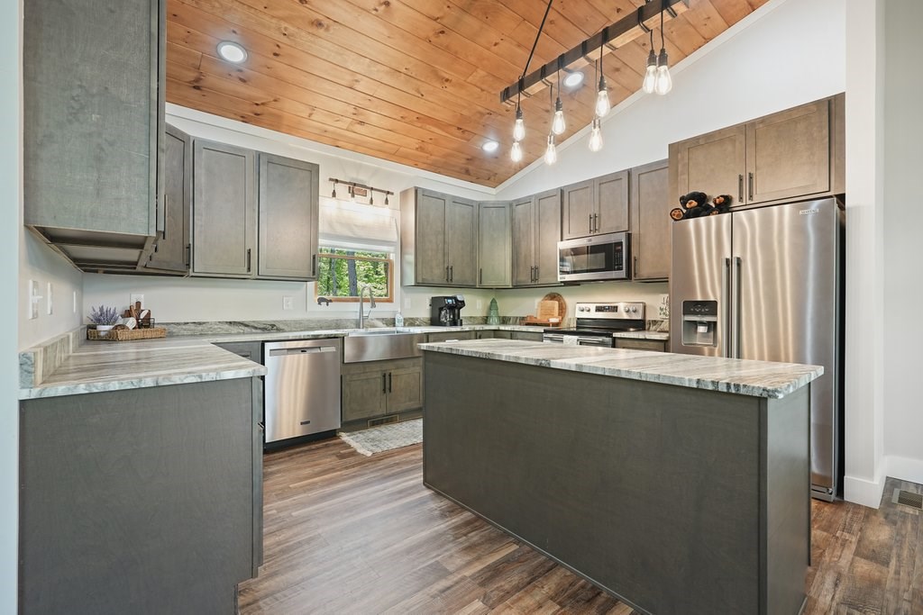 420714 Ellijay Residential