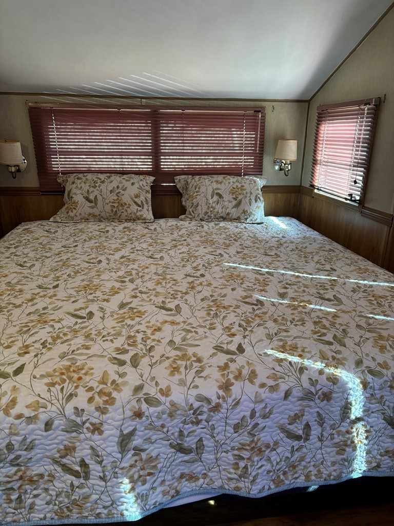 420734 Hayesville Residential