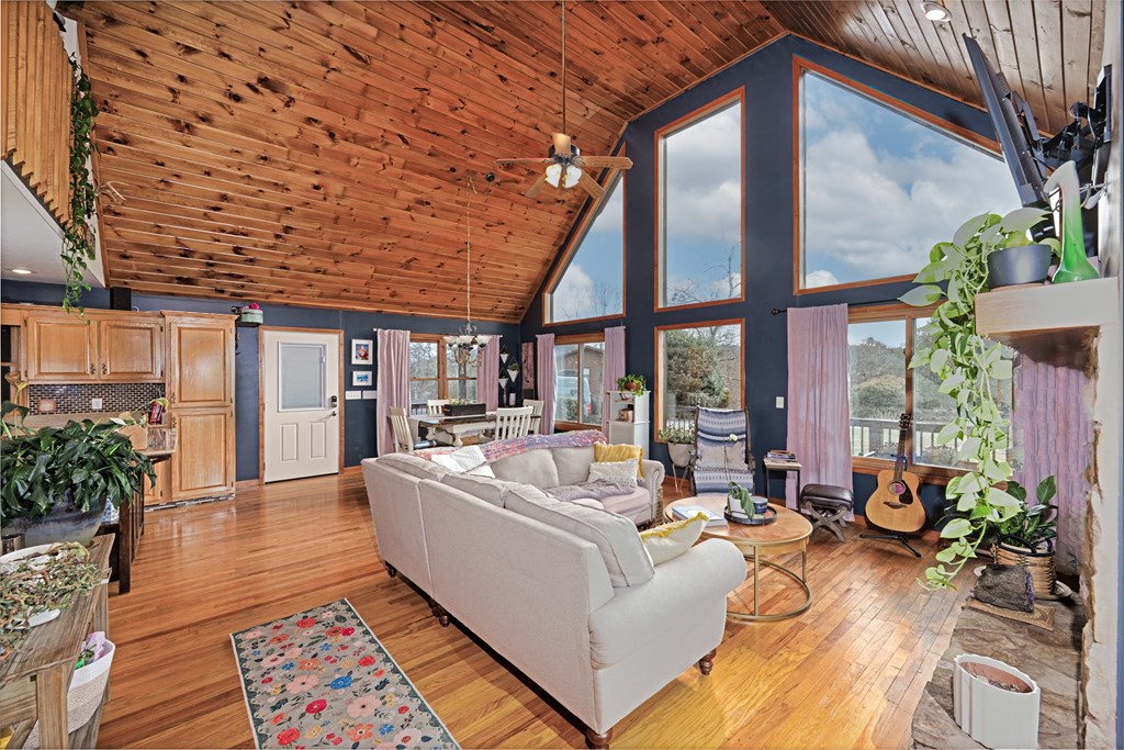 420738 Murphy Residential