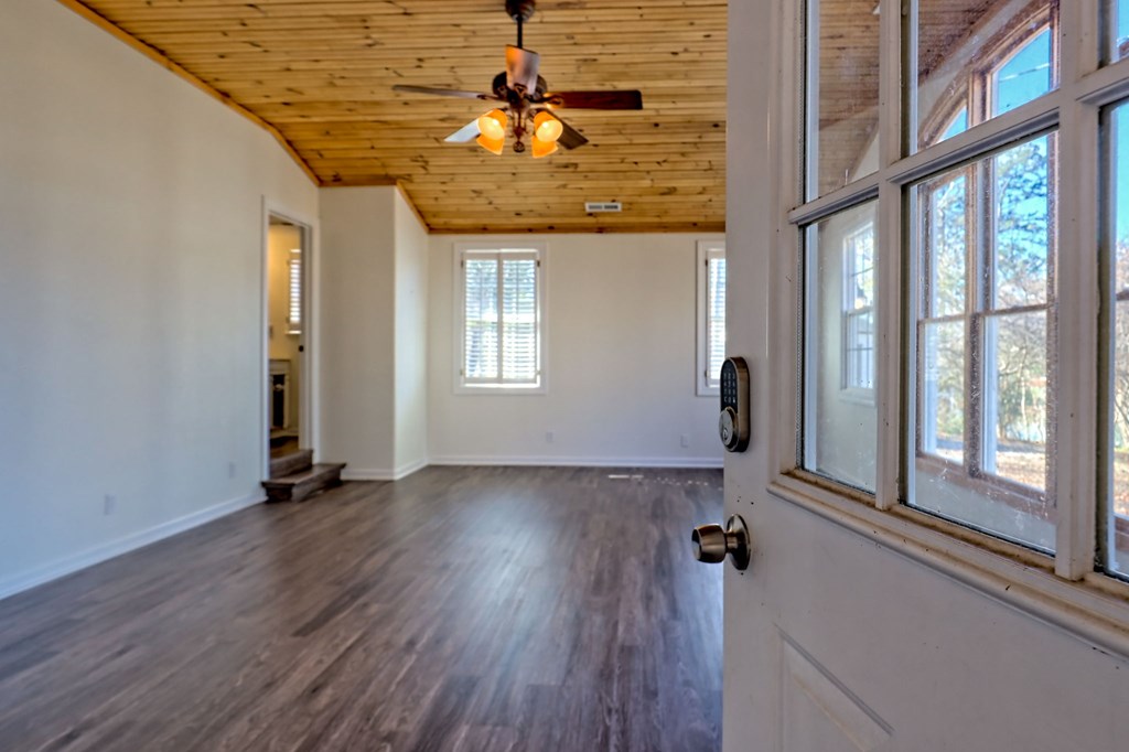 420744 Hayesville Residential